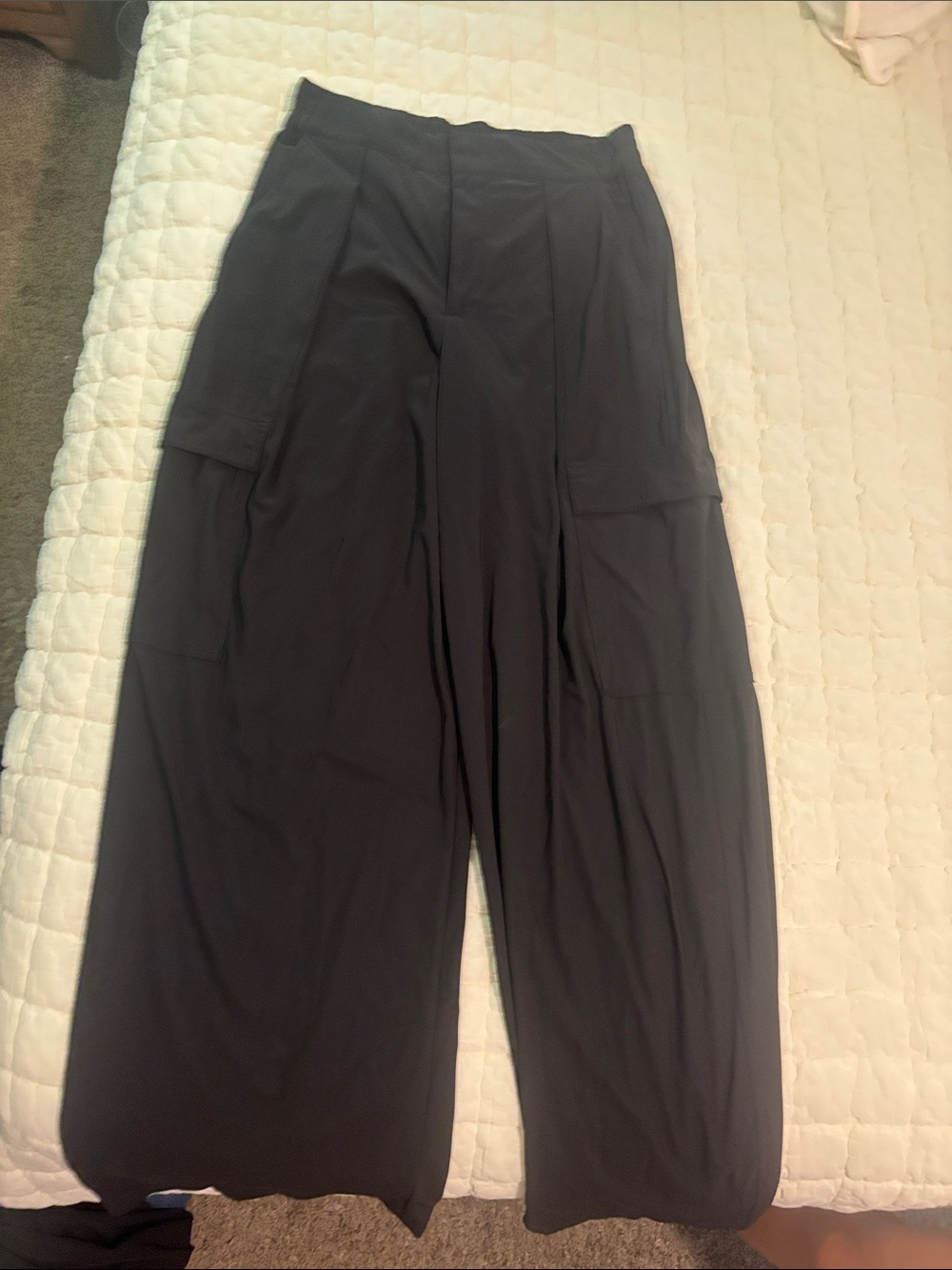 Athleta Wide Leg Cargo-Style Pants in Black